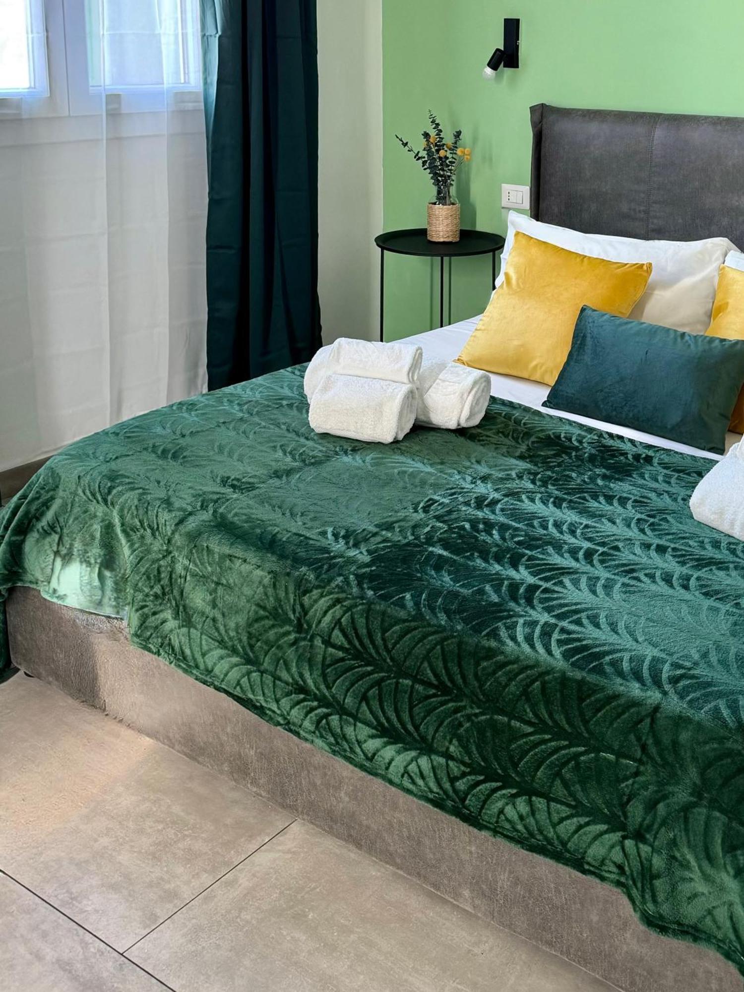 Citroom - Green City Rooms Olbia Exterior foto